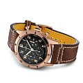 Breitling Breitling AVI 1953 Edition RB0920131B1X1, aviator 8 швейцария мужские часы на браслете кожаный боковой вид