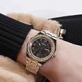 Guess Guess Dress GW0770L4,  сша женские часы на браслете нержавеющая сталь с ip-покрытием боковой вид