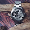 Orient Orient RE-AV0A02S00B , наручные мужские часы фото под углом