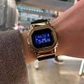 Casio Casio G-Shock GM-5600UG-9DR GM, наручные мужские часы фото под углом