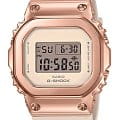 Casio Casio G-Shock GM-S5600PG-4 GM GM-S5600PG-4ER электронные женские часы  бежевый циферблат, браслет пластик — вид спереди