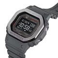 Casio Casio G-Shock DW-H5600MB-8DR (DW-H5600MB-8) электронные мужские часы часы крупный план  циферблата