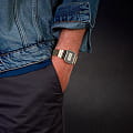 Casio Casio Collection A700WEG-9A  наручные мужские часы фото под углом.