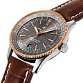 Breitling Breitling Navitimer Automatic 41 U17326121M1P2 , наручные мужские часы фото под углом