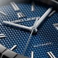 Maurice Lacroix AI6008-SS002-430-2 мужские часы застежка крупным планом