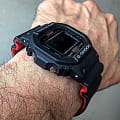Casio Casio G-Shock DW-5600HR-1E электронные часы с аксессуарами мужские часы модель DW-5600HR-1E