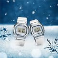 Casio GM-5600LC-7 мужские часы застежка крупным планом