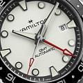 Hamilton Hamilton Khaki Navy Scuba Automatic GMT 43mm H82555150 , наручные мужские часы фото под углом