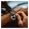 Hamilton H38429130 мужские часы застежка крупным планом