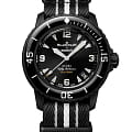 Swatch Swatch x Blancpain Ocean Of Storms SO35B400  SO35B400 механические мужские часы черный циферблат, браслет нейлон — вид спереди