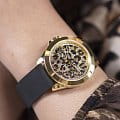 Guess Guess Trend GW0749L2,  сша женские часы на браслете силикон боковой вид