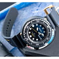 Оригинальные часы Seiko Seiko Prospex S23635J1 кварцевые калибр механизма  общий вид