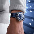 Mido M0268291804100 наручные мужские часы застежка крупным планом