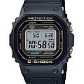 Casio Casio G-Shock GMW-B5000TB-1 лимитированной серии GMW-B5000TB-1ER электронные мужские часы  циферблат, браслет титановый — вид спереди