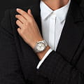 Breitling Breitling Chronomat Automatic 36 A10380101A3A1 женские часы белый циферблат на запястье