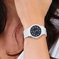 Casio Casio Collection MQ-24UC-8BDF (MQ-24UC-8B), collection япония женские часы на браслете пластик боковой вид