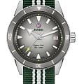Rado R32222108 мужские часы застежка крупным планом