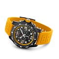 Breitling Breitling Endurance Pro X82310A41B1S1, professional швейцария мужские часы на браслете каучук боковой вид