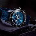 Breitling Breitling Superocean Heritage Chronograph 44 Outerknown M133132A1C1W1, superocean heritage швейцария мужские часы на браслете тканевый боковой вид